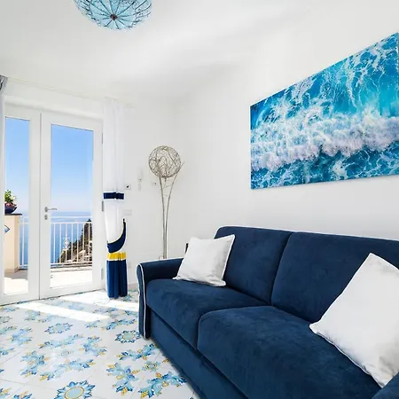 Apartment Blue Waves - De Vivo Realty *