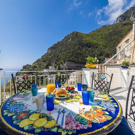 Blue Waves - De Vivo Realty * Positano