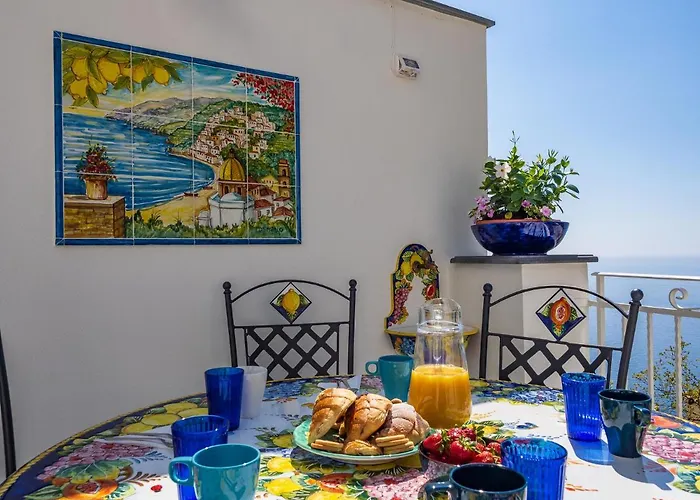 Apartment Blue Waves - De Vivo Realty