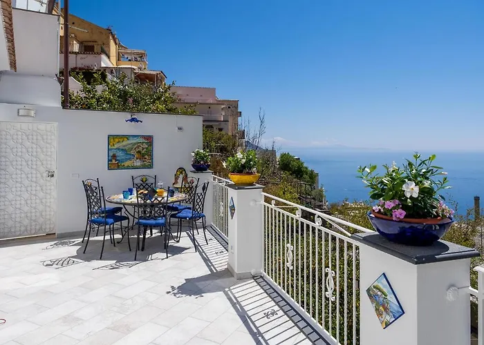 Blue Waves - De Vivo Realty Apartment Positano