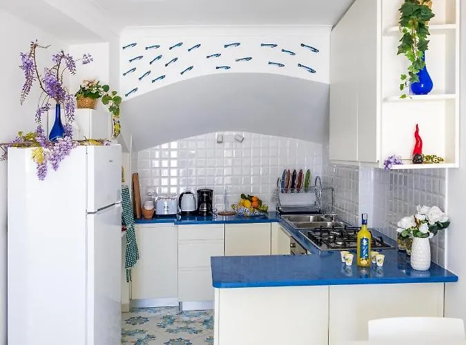 Blue Waves - De Vivo Realty * Positano