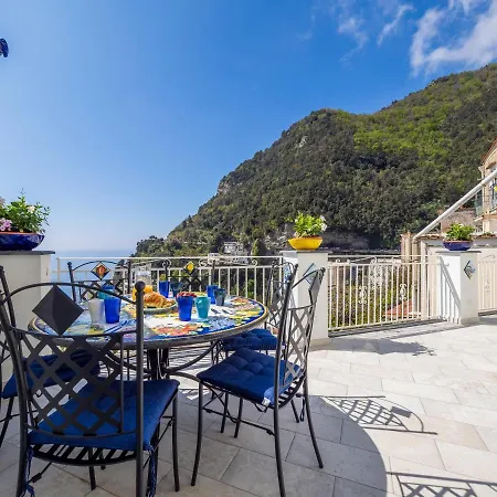 Blue Waves - De Vivo Realty Apartman *