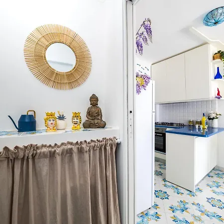 Apartment De Vivo Realty - Blue Waves *